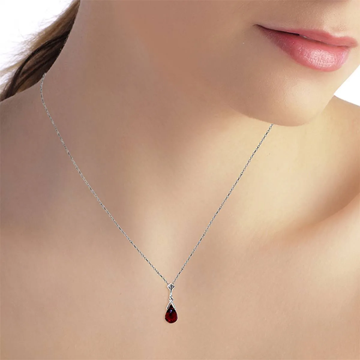 2.5 Carat 14K Solid White Gold Necklace Briolette Garnet
