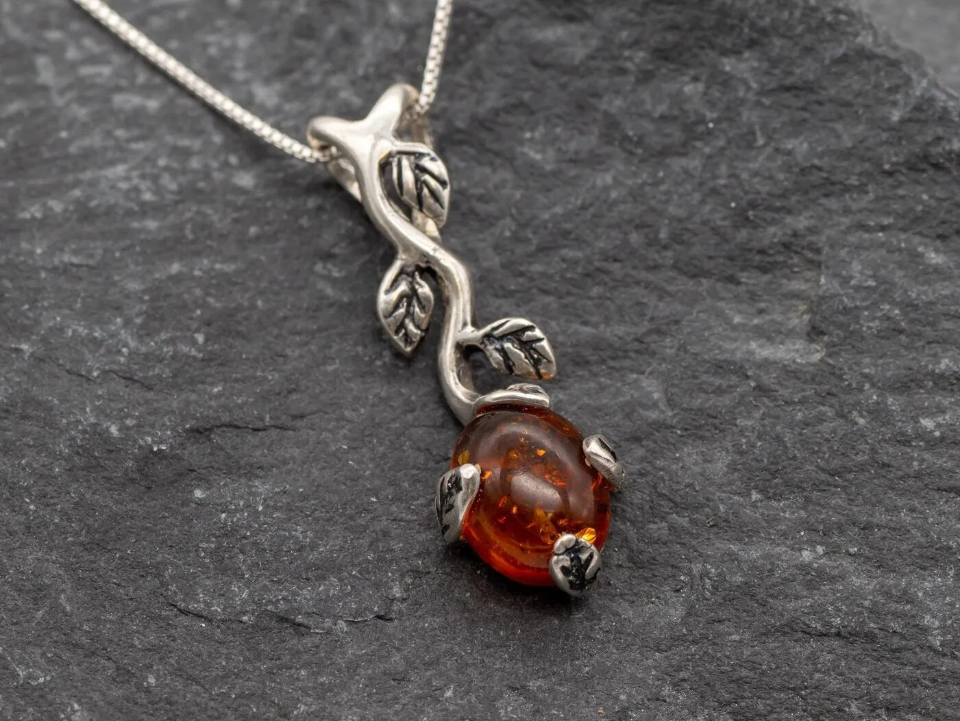 Amber Leaf Necklace - Natural Amber Pendant - Amber Vines Necklace