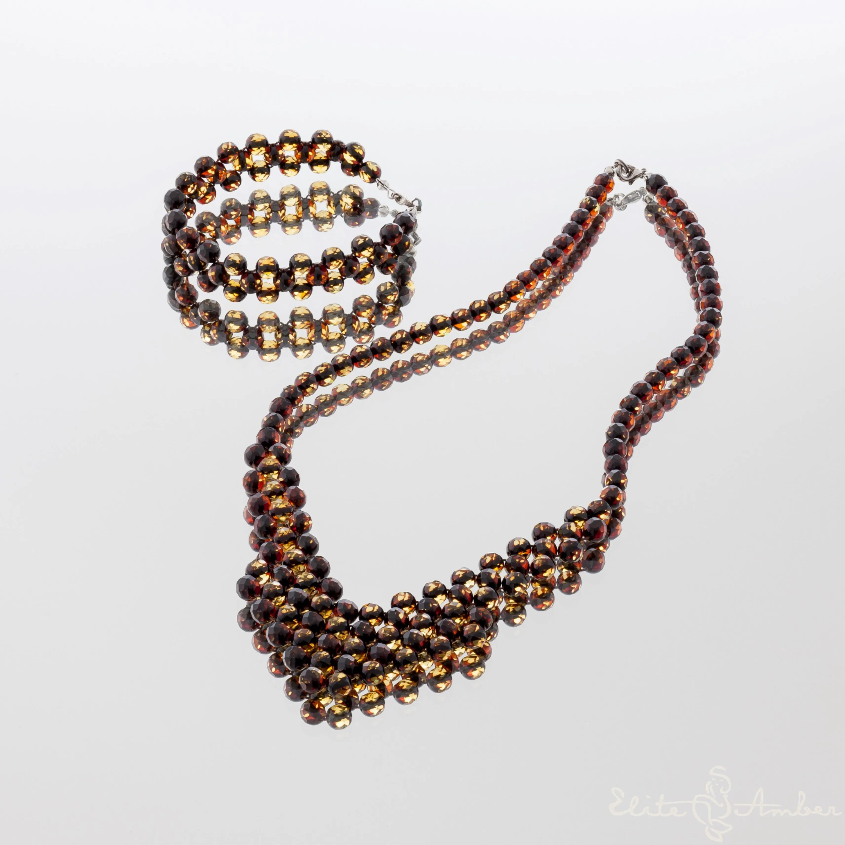 Amber necklace and bracelet "Princess dark night"