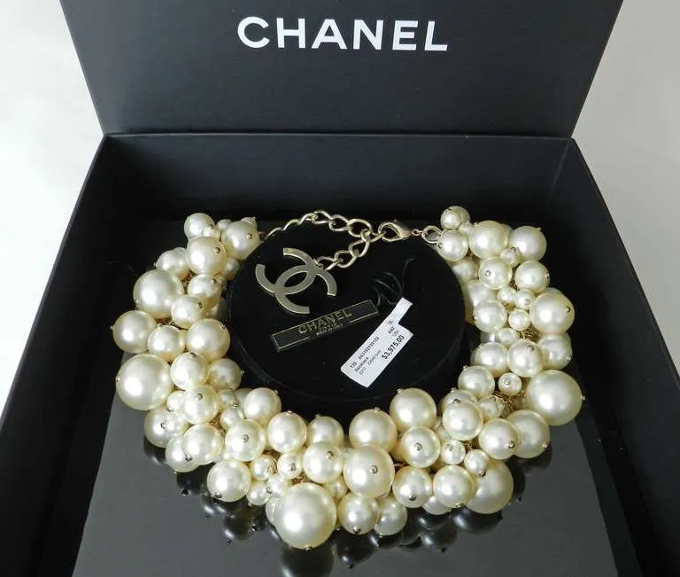 Bridal Cameo Statement Necklace Set, Pearl & Crystal Vintage Chunky Collar, Gift for Her