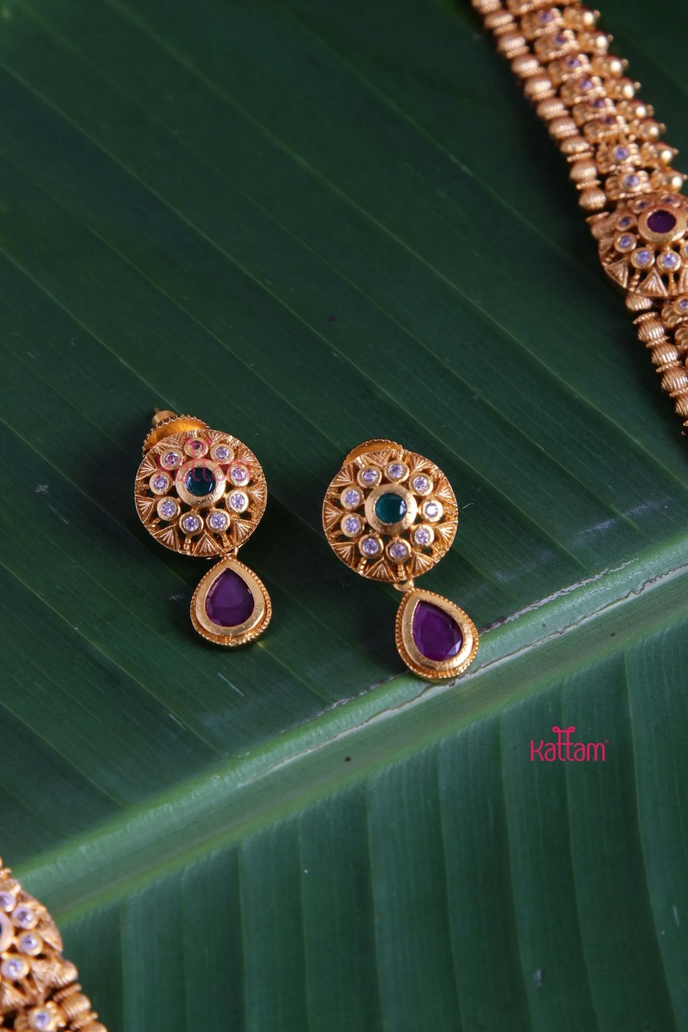 Classic Goldtone Tradional Haram