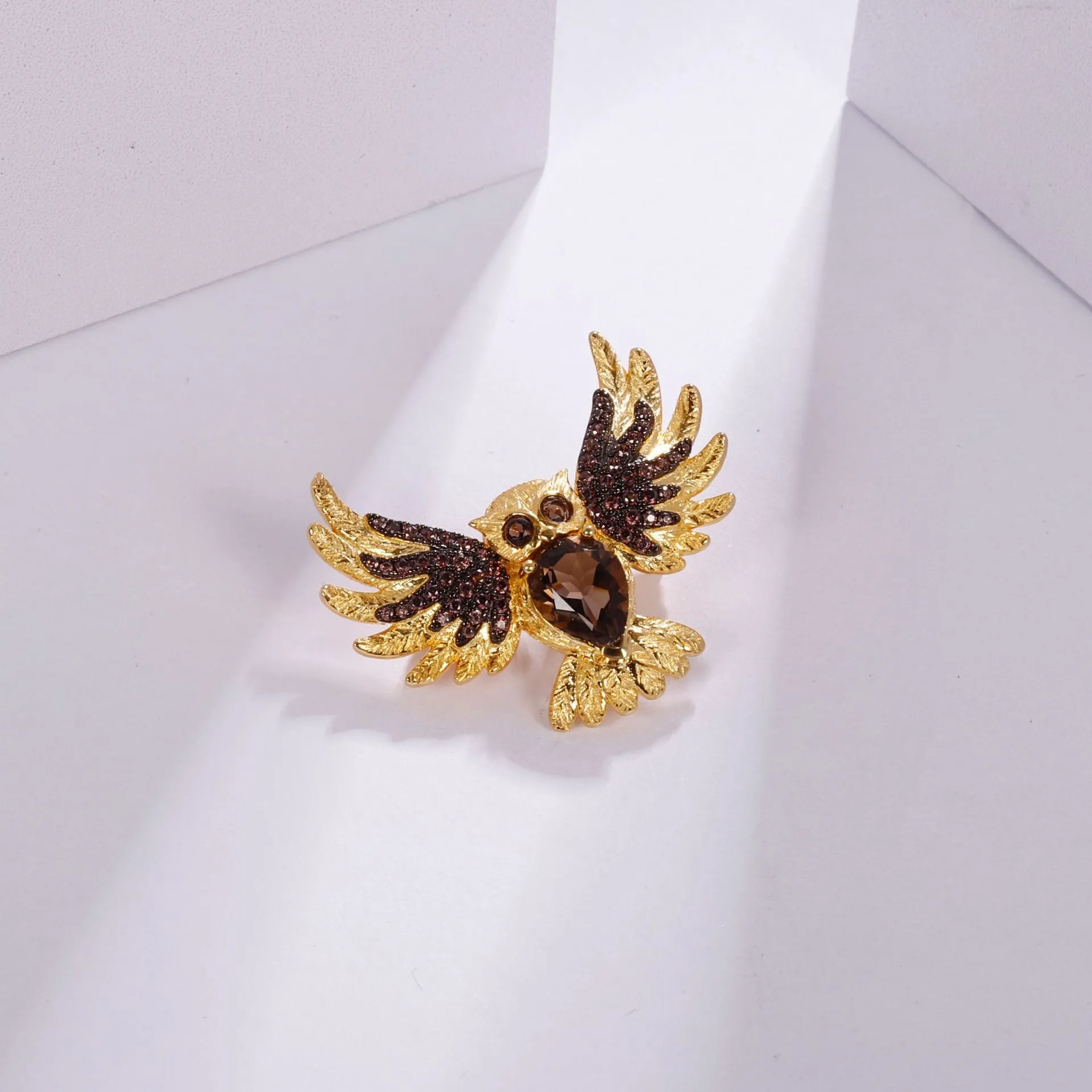 Colourful Treasure Brooch Pendant Dual-use Design Flying Owl Pendant  Silver Necklace for Women