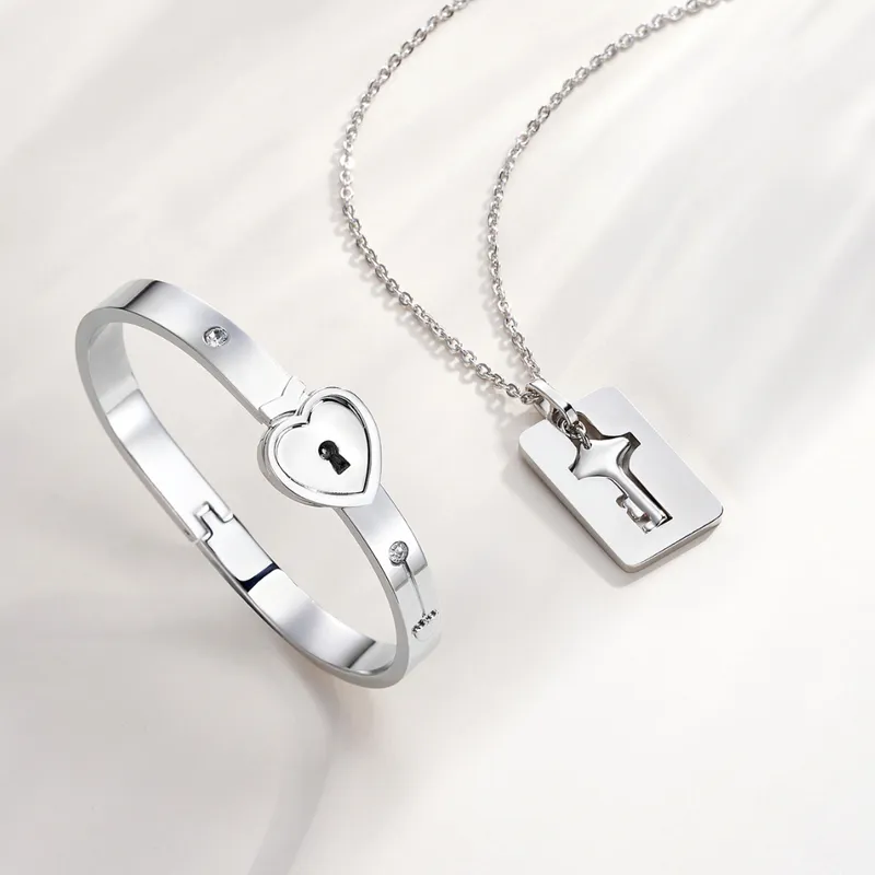 Couple's Matching Romantic Bracelet with Diamond