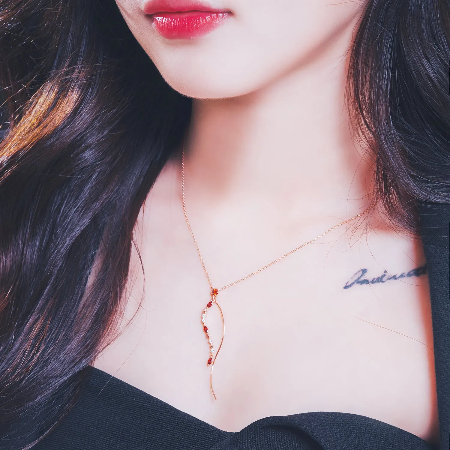 DAILY PARTY Necklace