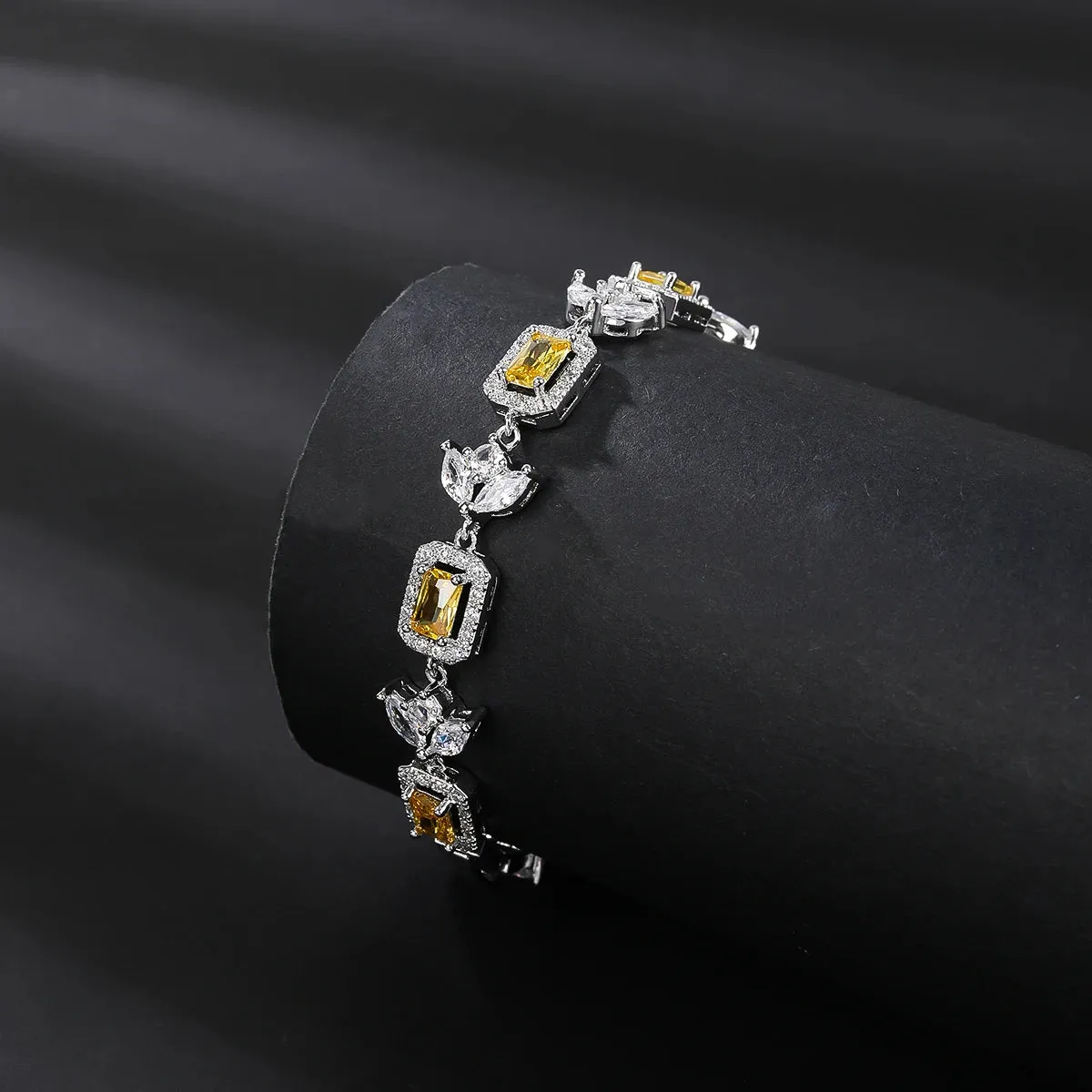 Elegant Design Shiny Silver Plated Blue Square Cubic Zirconia Engagement Party Charm Bracelet Chains for Women CK10162