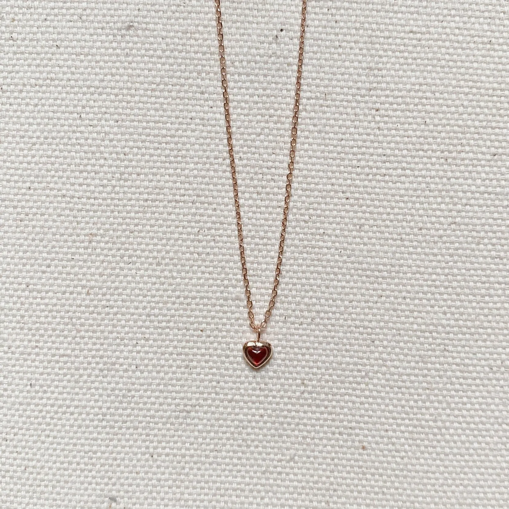 GARNET HEART NECKLACE - ROSE GOLD