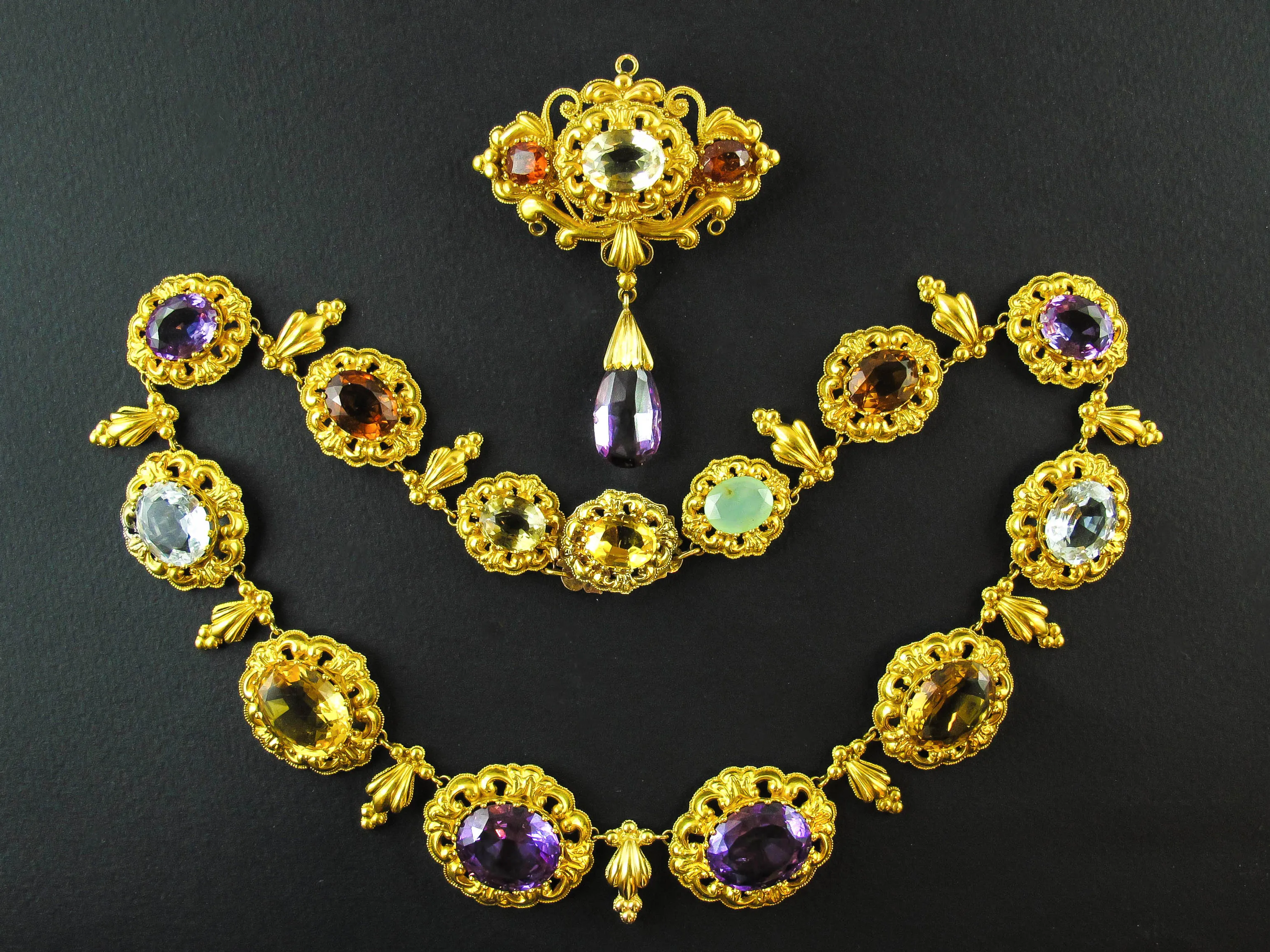 Georgian gold amethyst, citrine, aquamarine and chrysophrase necklace, 1820.