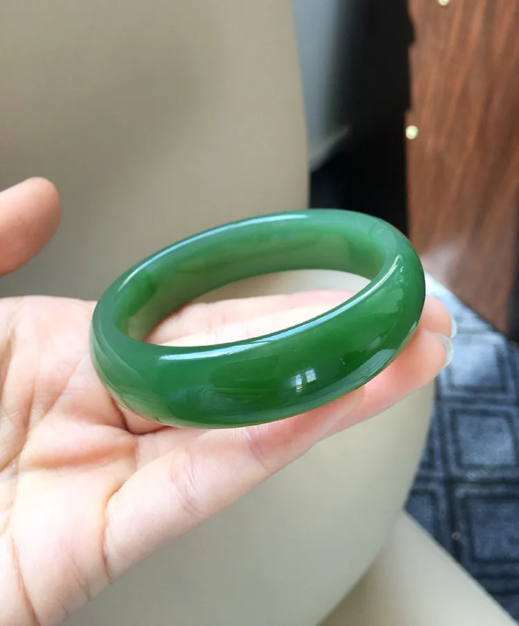 Natural Jade Bangle Nephrite Bangle Internal Diameter 55.1mm NBE015
