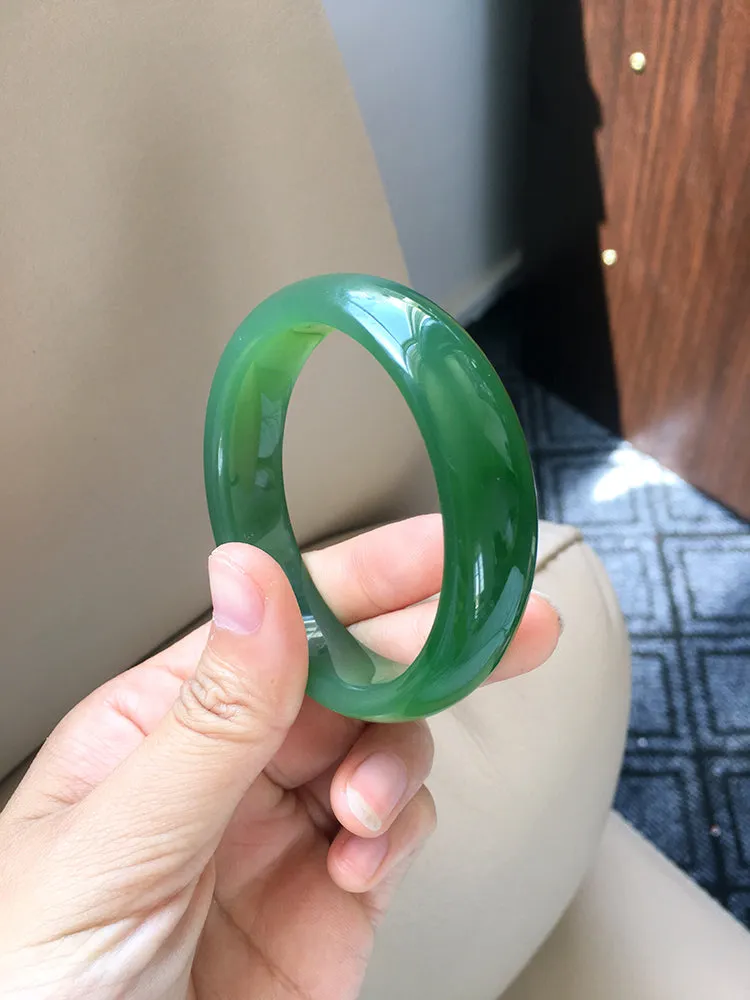 Natural Jade Bangle Nephrite Bangle Internal Diameter 55.1mm NBE015