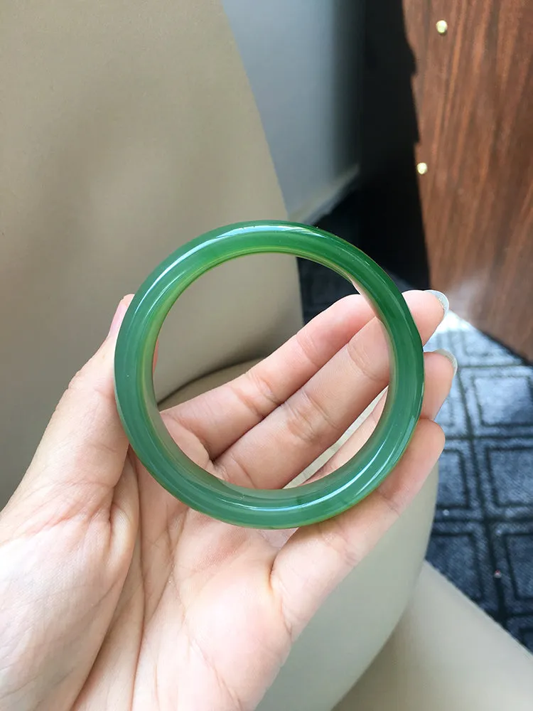 Natural Jade Bangle Nephrite Bangle Internal Diameter 55.1mm NBE015