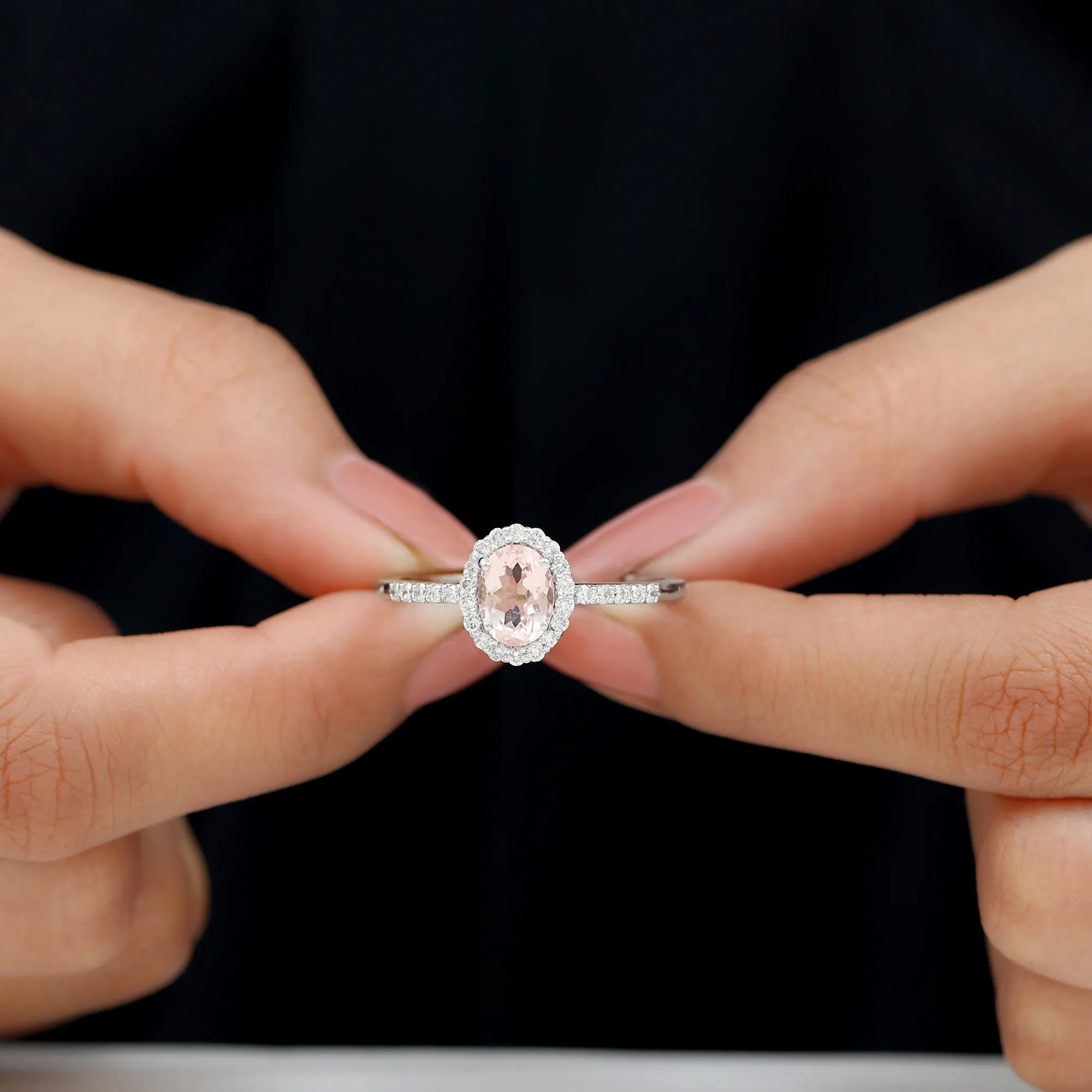 Oval Morganite Simple Engagement Ring with Diamond