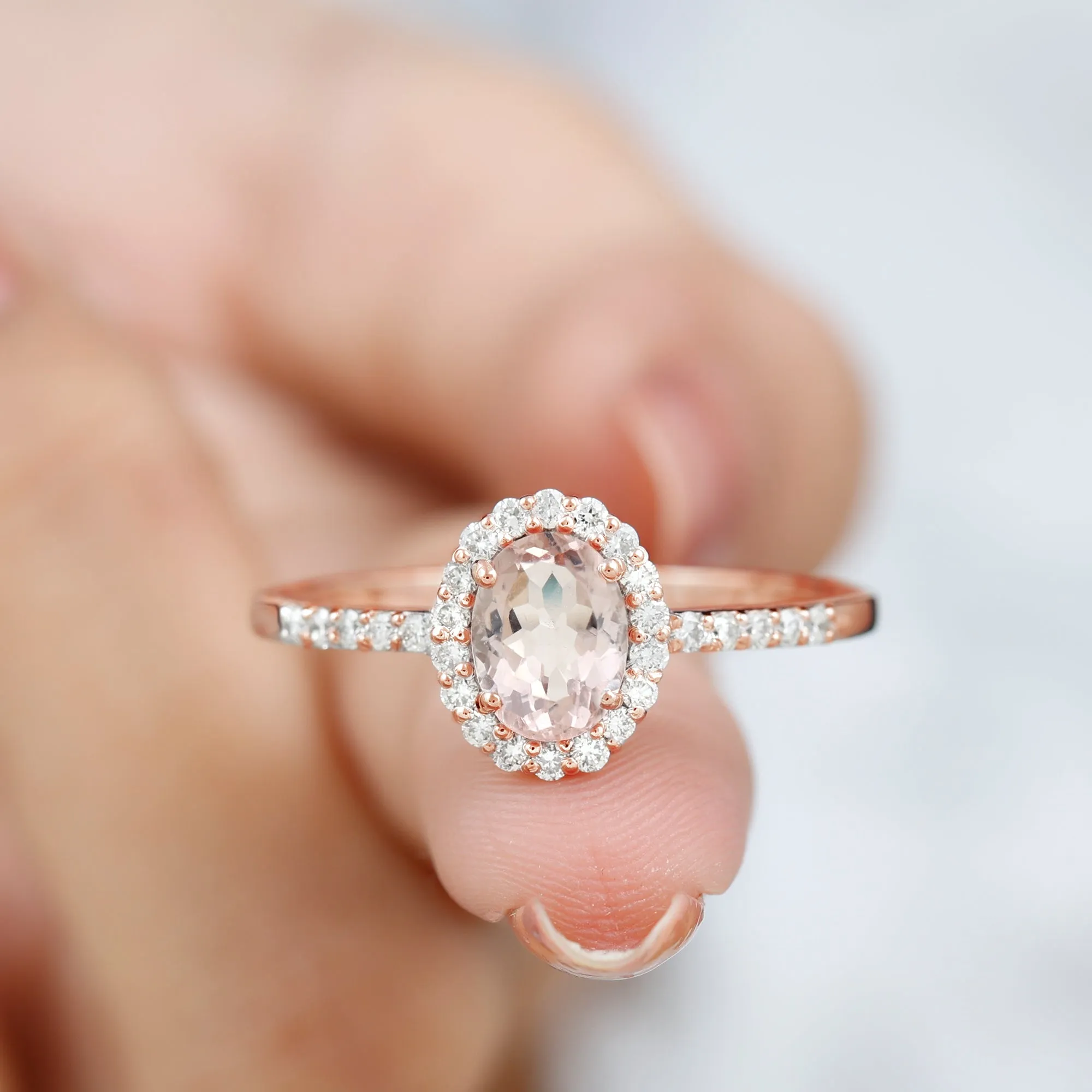 Oval Morganite Simple Engagement Ring with Diamond
