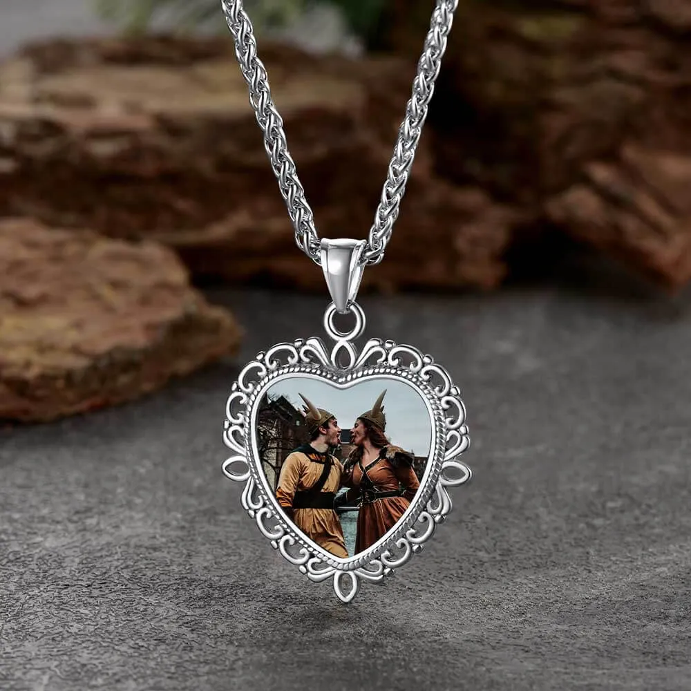 Personalized Vintage Heart Picture Necklace for Women