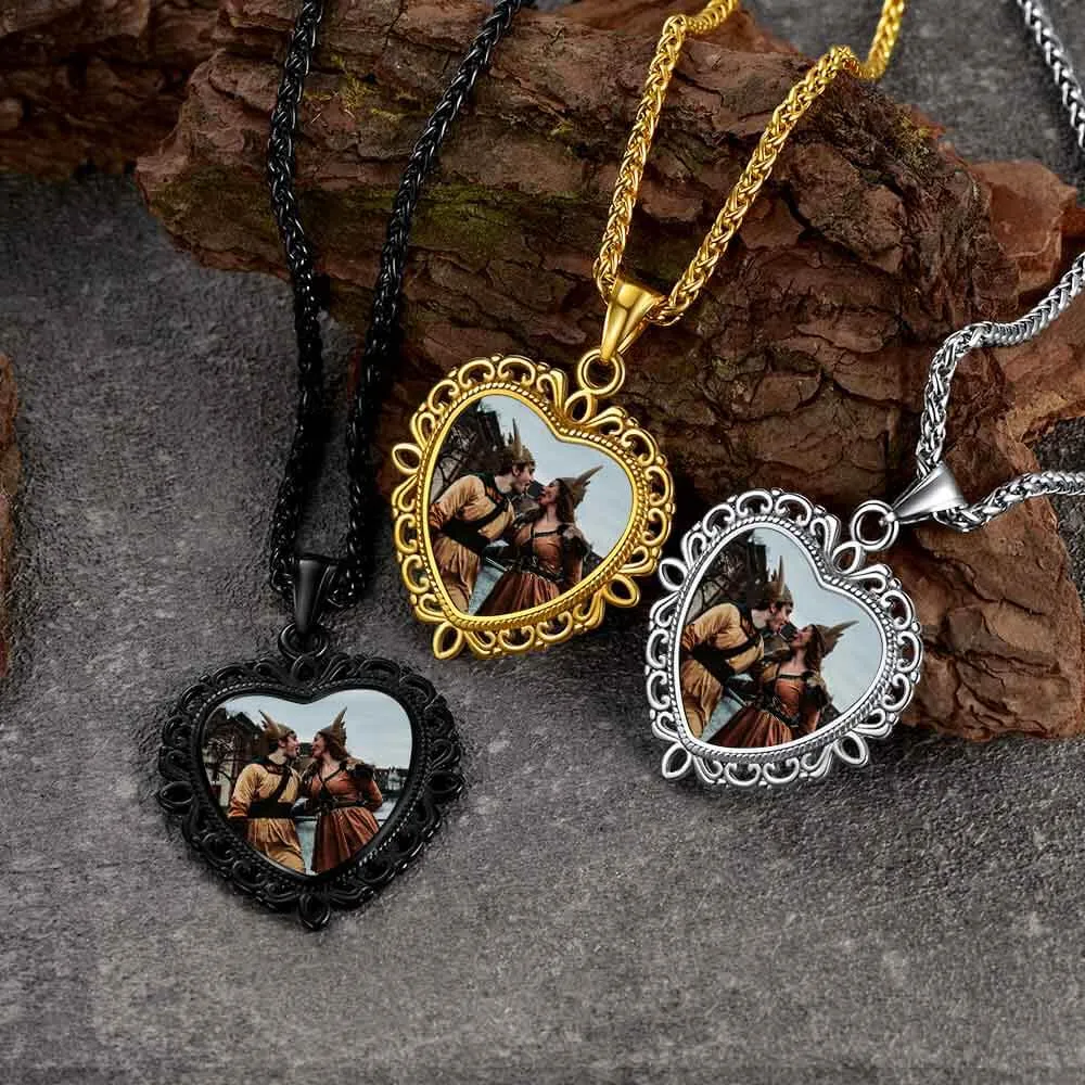 Personalized Vintage Heart Picture Necklace for Women
