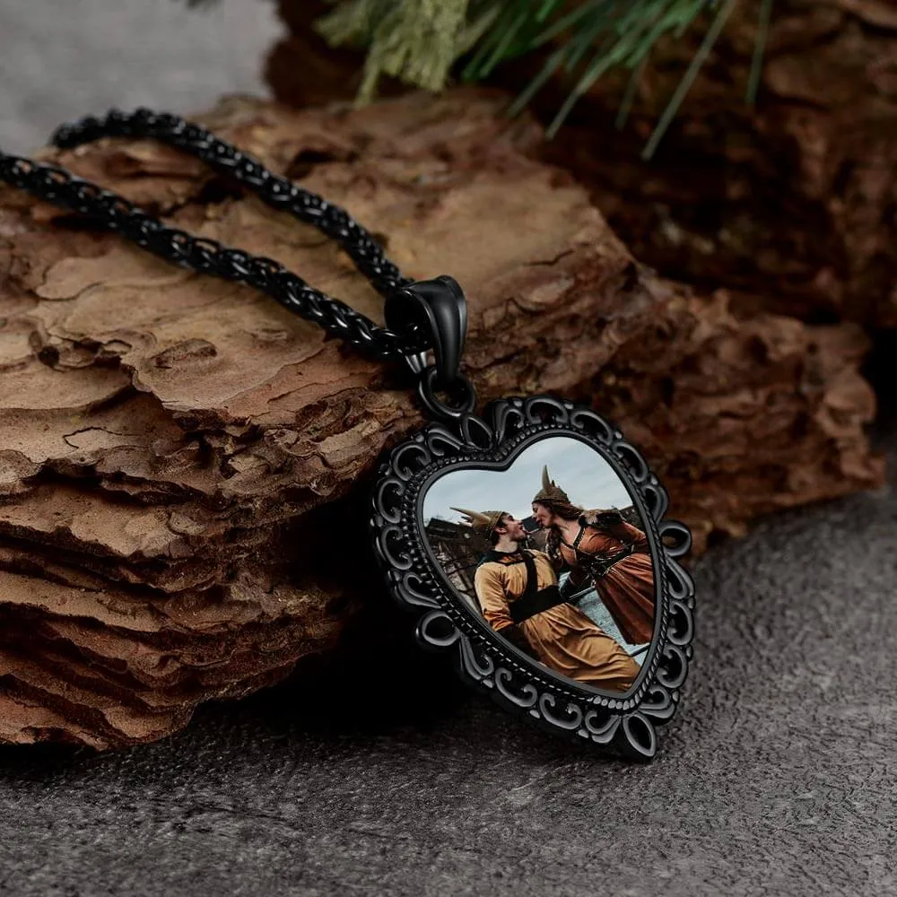 Personalized Vintage Heart Picture Necklace for Women