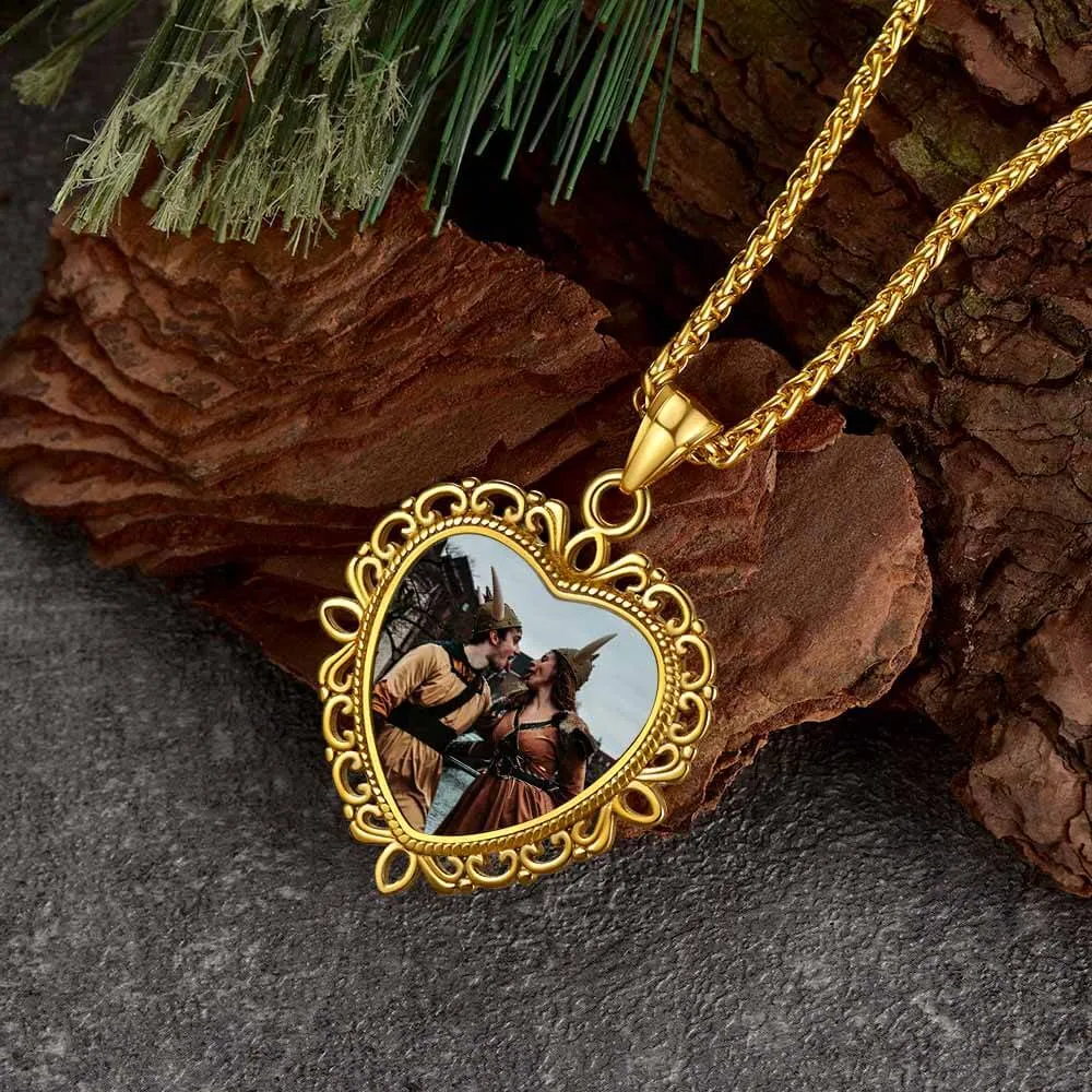 Personalized Vintage Heart Picture Necklace for Women