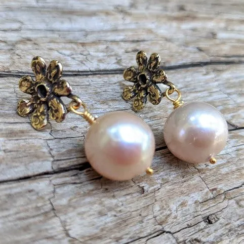 Pink Edison Pearl Flower Earrings
