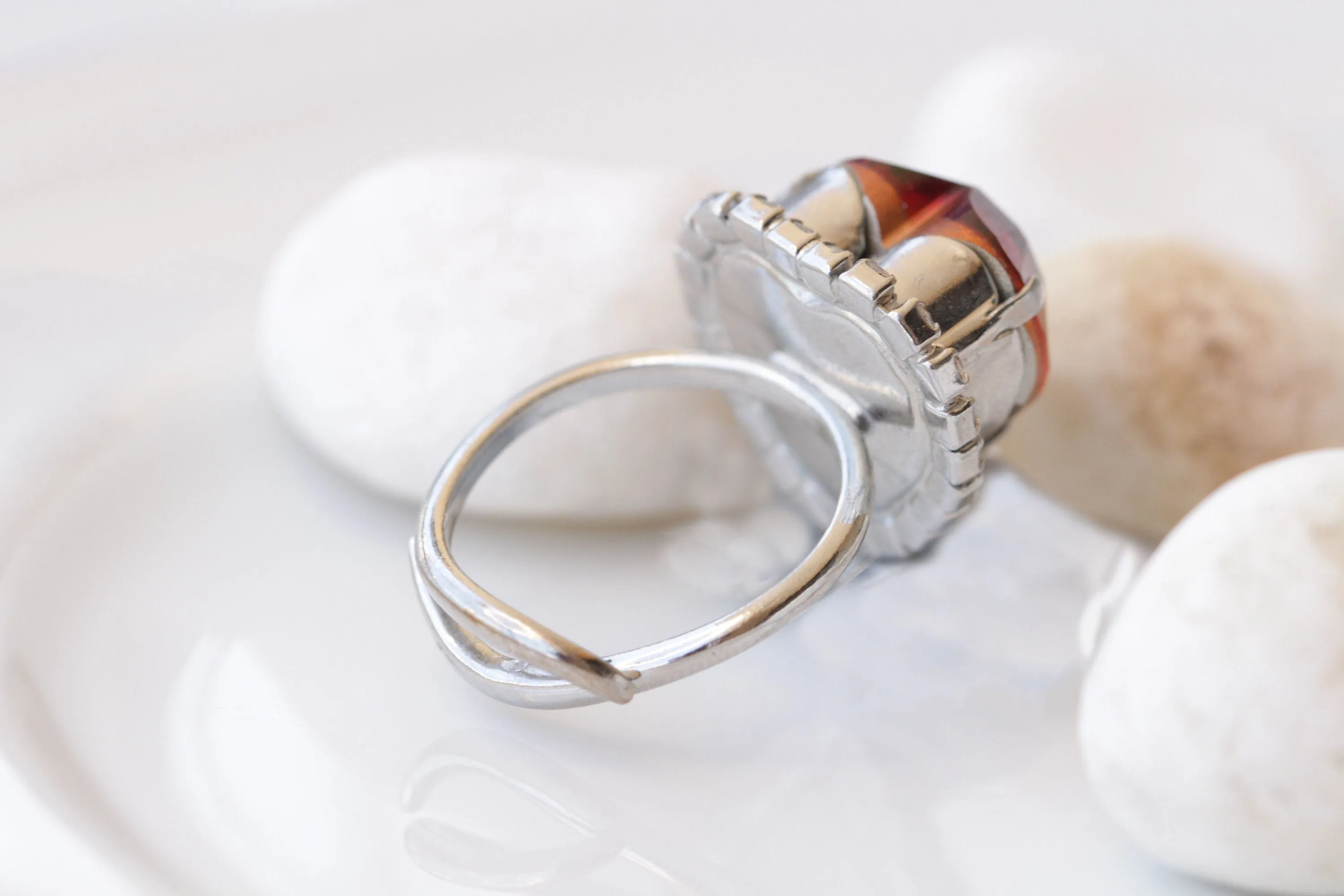 RED HEART RING