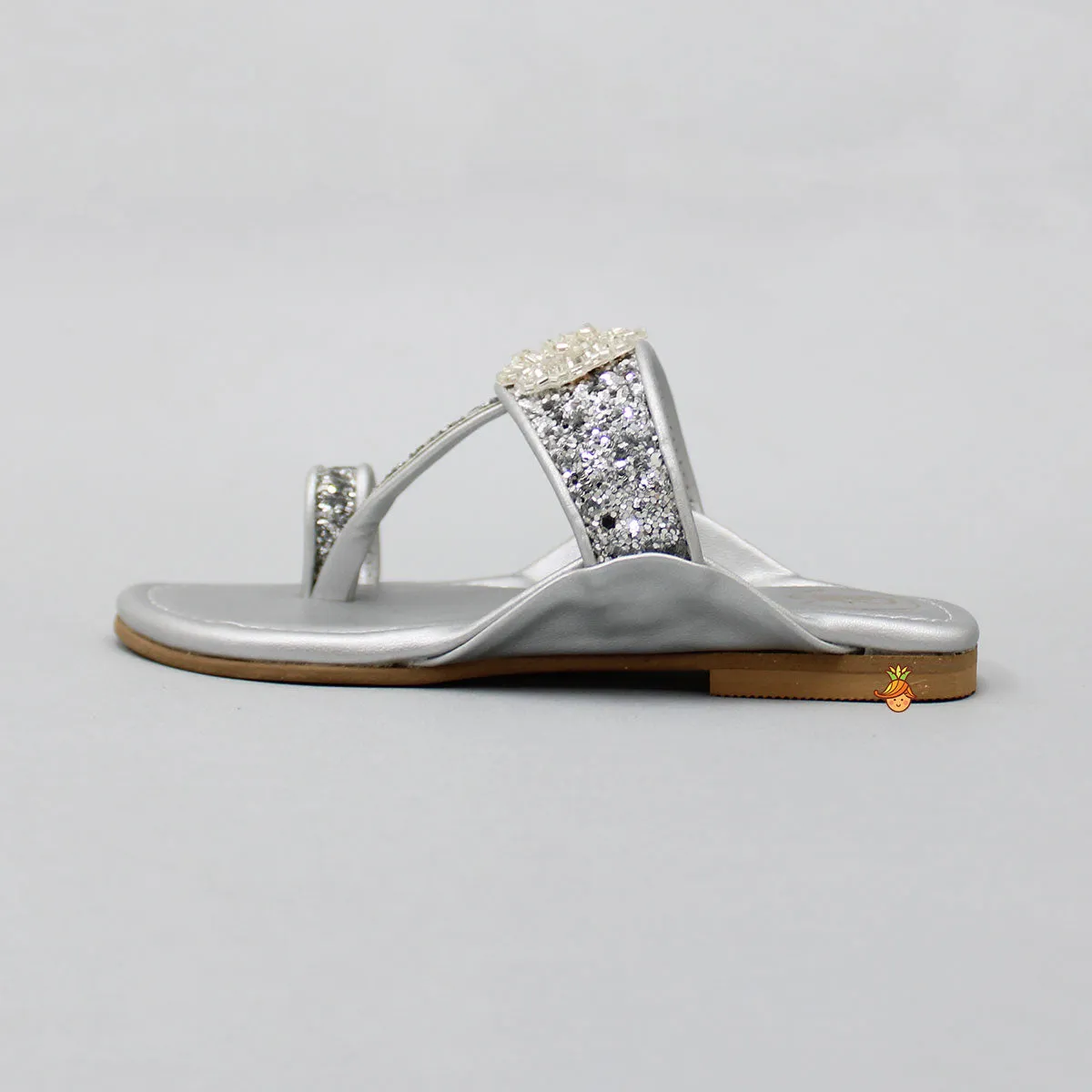 Shimmery Toe Ring Kolhapuri Flats