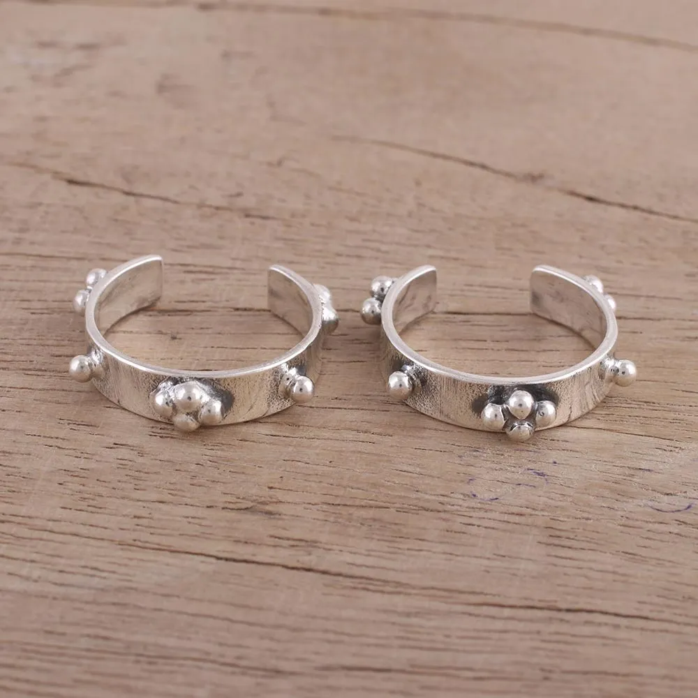 Spot On Pair of Sterling Silver Toe Rings with Rawa Granules