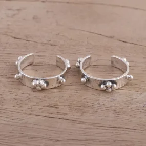 Spot On Pair of Sterling Silver Toe Rings with Rawa Granules