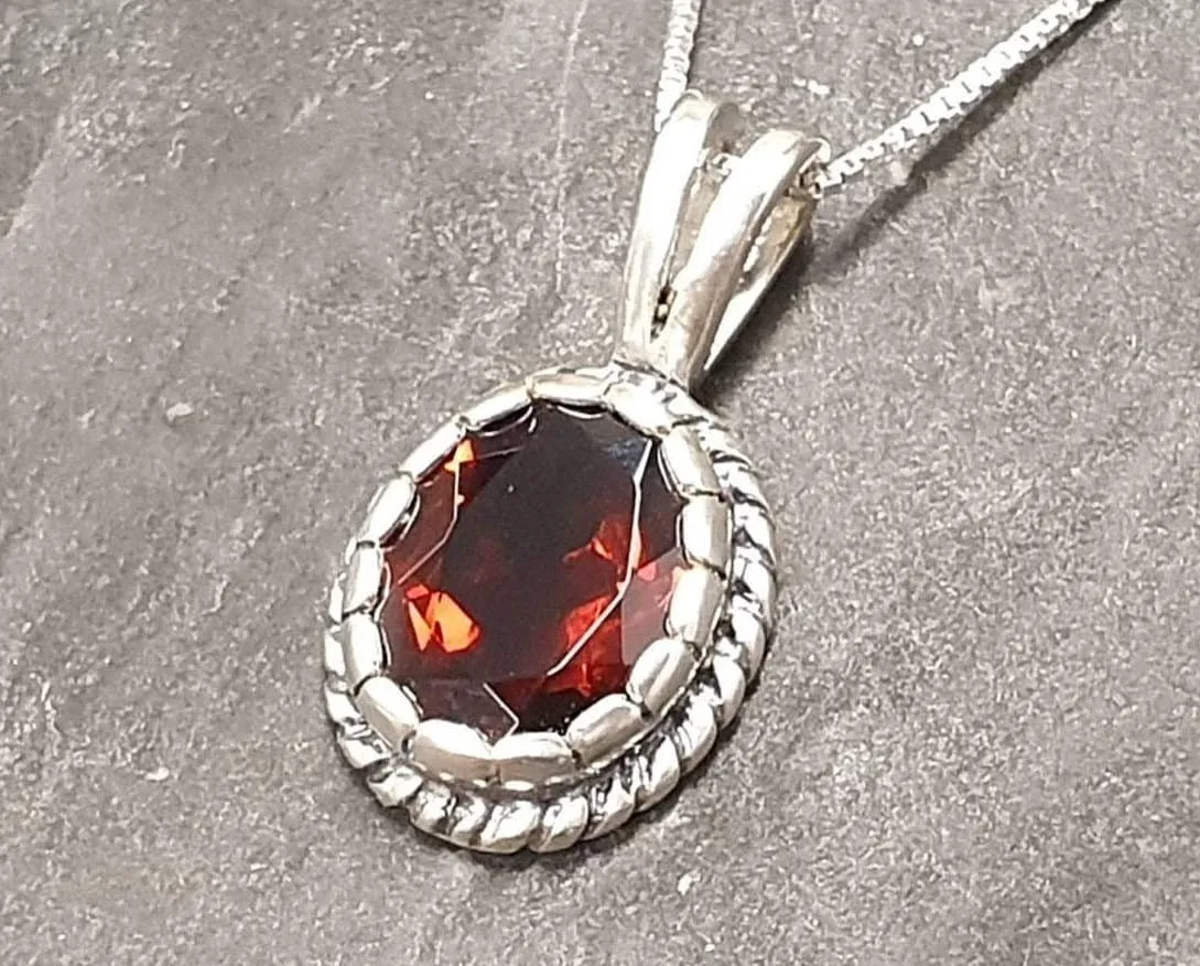 Vintage Garnet Necklace - Natural Garnet Necklace - January Birthstone Pendant