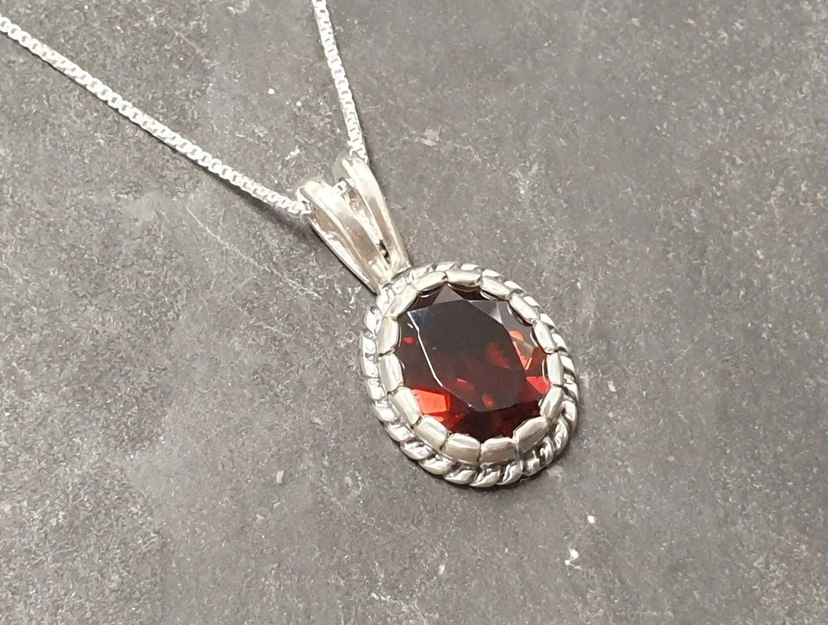 Vintage Garnet Necklace - Natural Garnet Necklace - January Birthstone Pendant