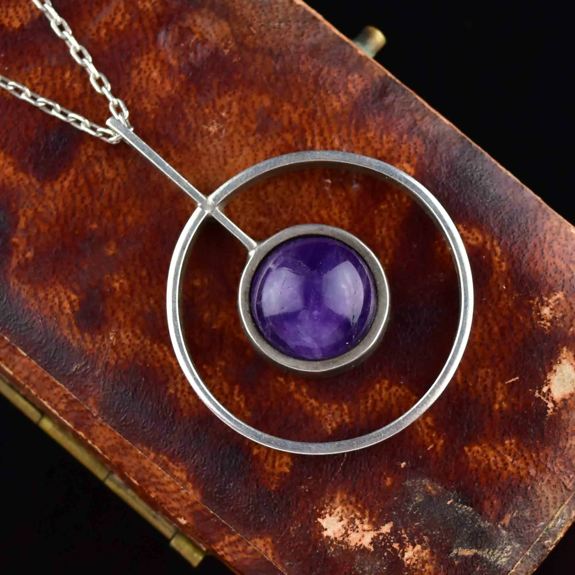 Vintage Modernist Silver Amethyst Cabochon Target Pendant Necklace