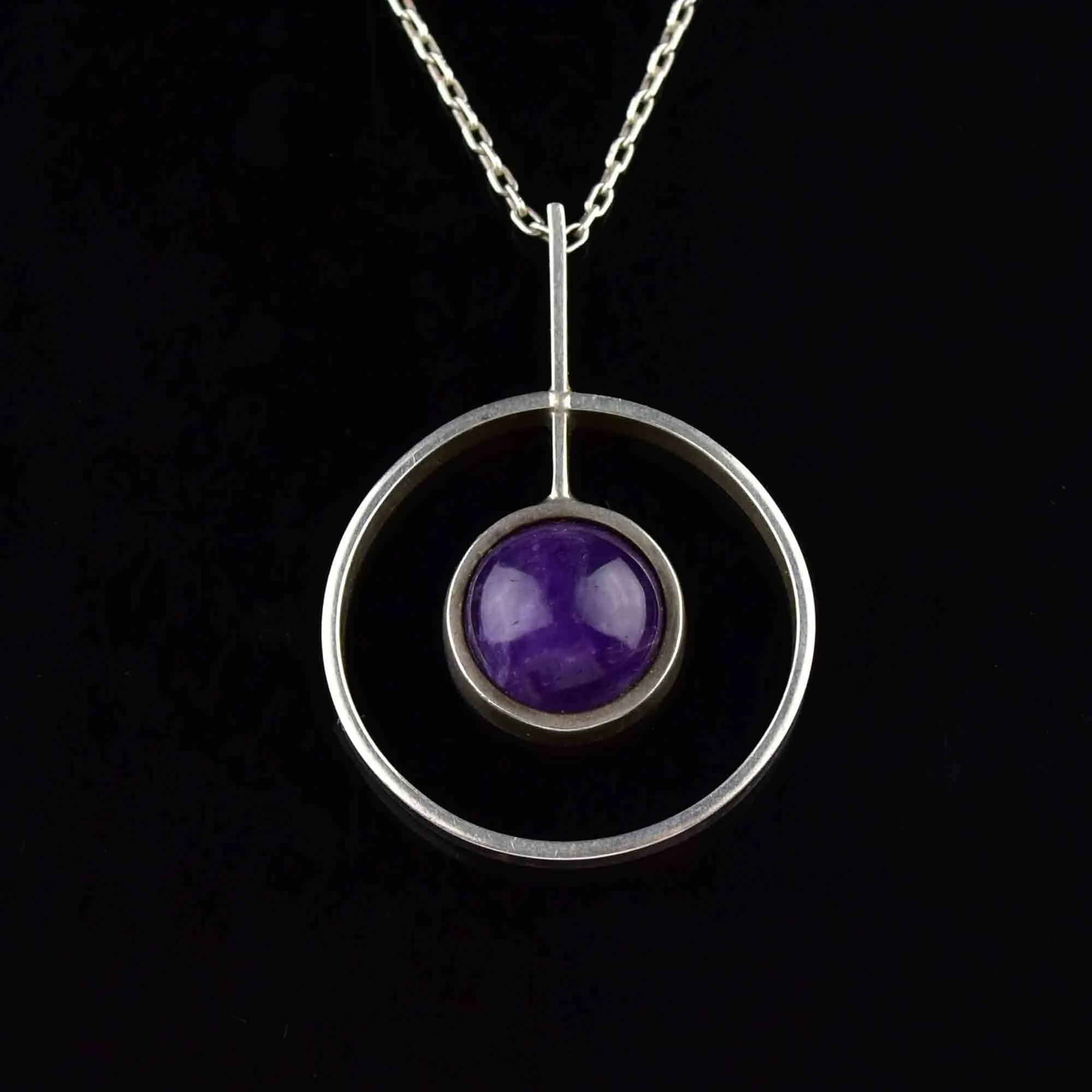 Vintage Modernist Silver Amethyst Cabochon Target Pendant Necklace