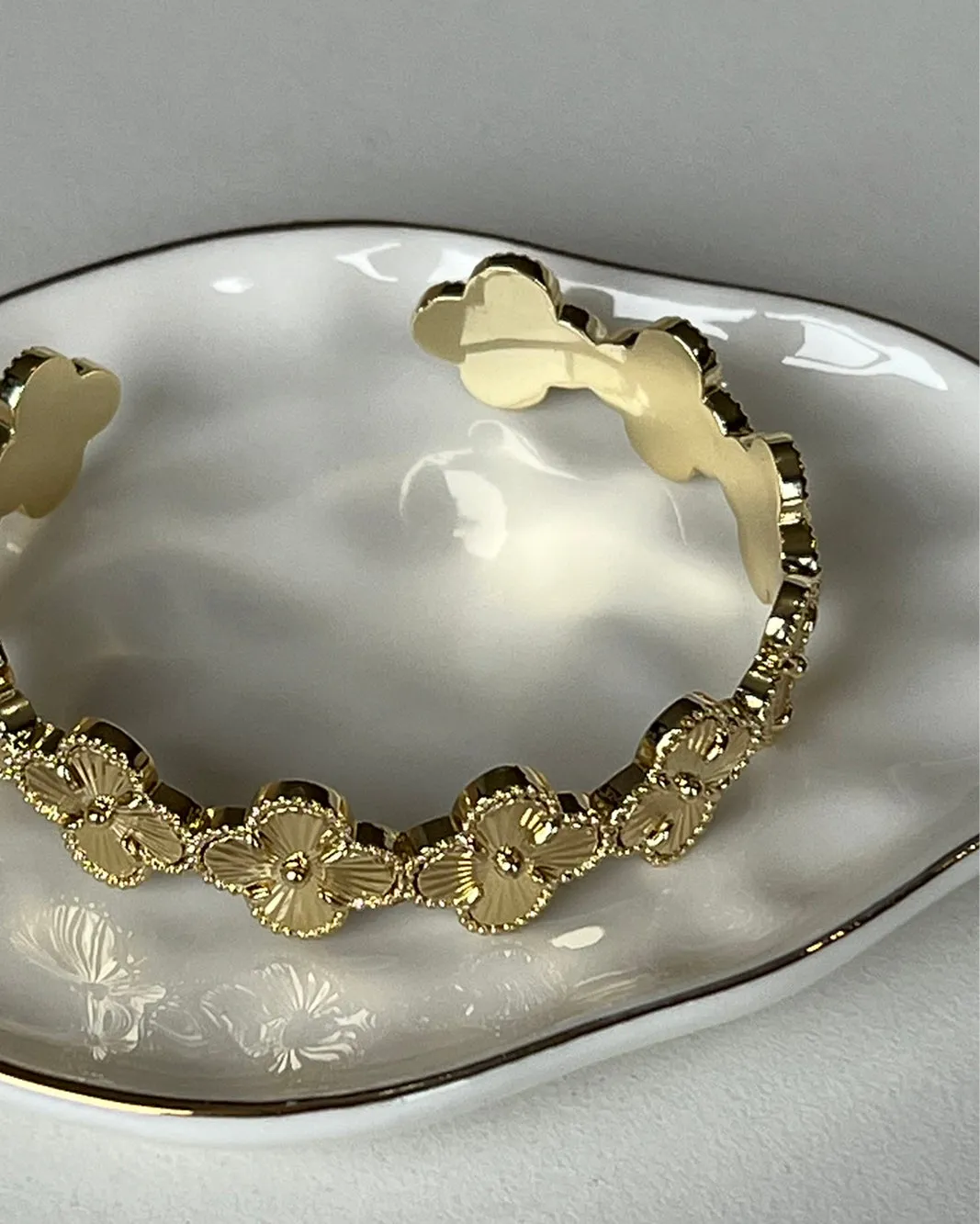 VIVIEN BANGLE - GOLD-GOLD
