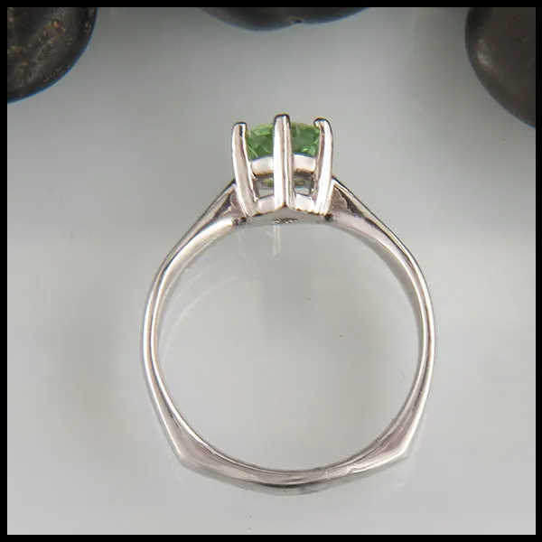 White Gold Ring with Mint Merelani Garnet